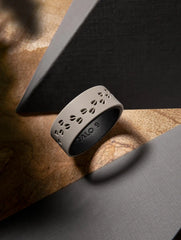 Men's Deer Tracks Strata Ring